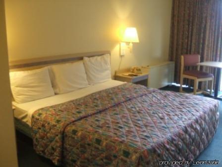 Regency Inn And Conference Center Clinton Room photo